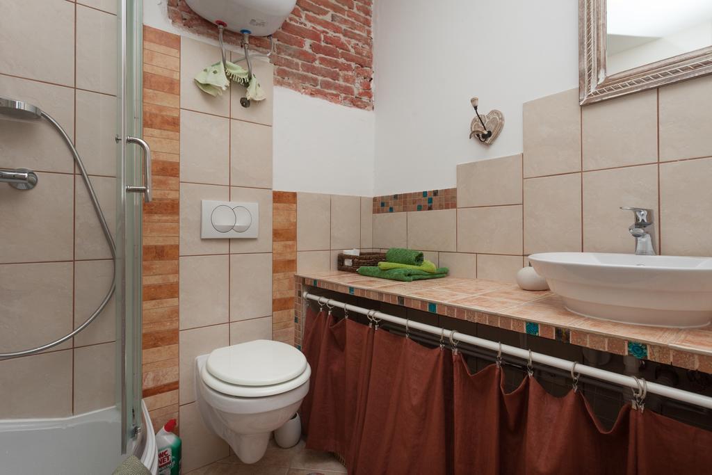 Studio With Garden In Rovinj Bagian luar foto